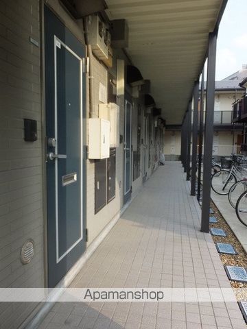 ひまわりハウスBの玄関写真