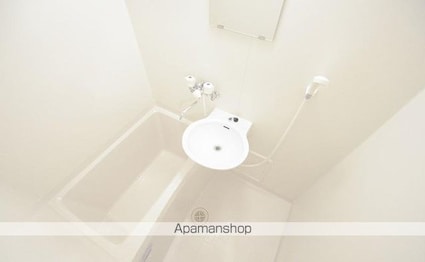 レオパレスソレアード国分寺[1K/28.02m2]のバス