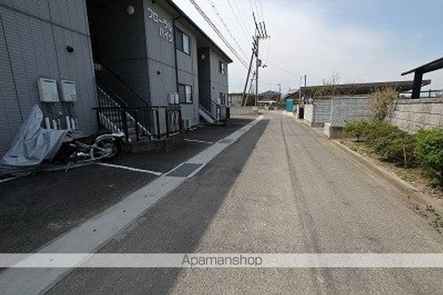 フローラルハイツの周辺写真