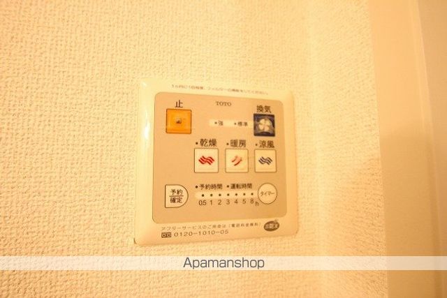 アスティオン朱鷺の内装写真
