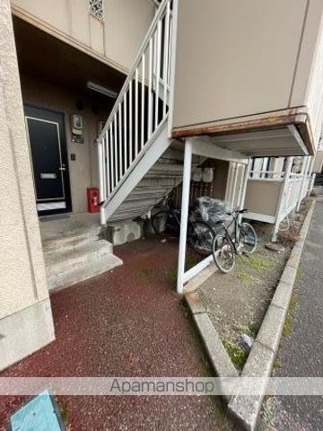 アドバンテージB棟の玄関写真
