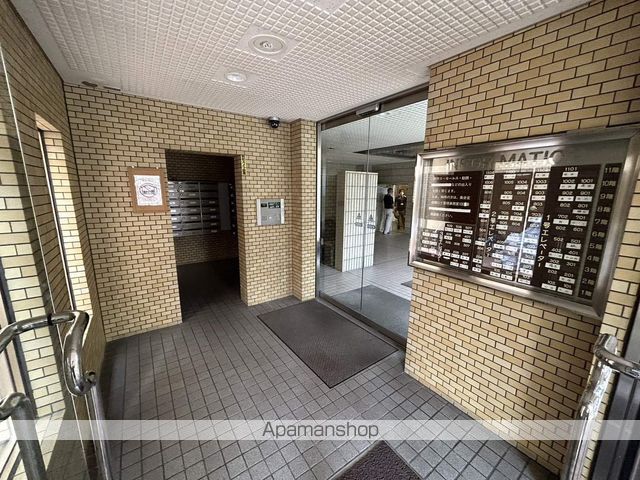 ダイアパレス北2条の玄関写真