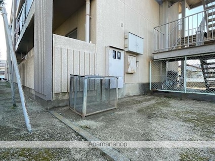 ハイツ・リーベンス[3LDK/71m2]の共用部1