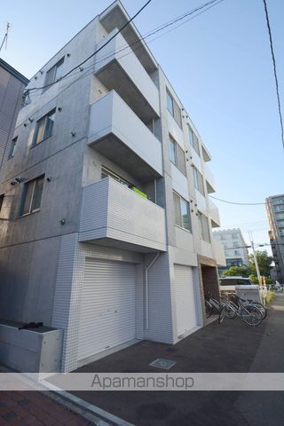 グランディール学園前の外観写真