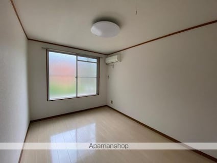 シャンボール峰山[2K/23.89m2]のリビング・居間