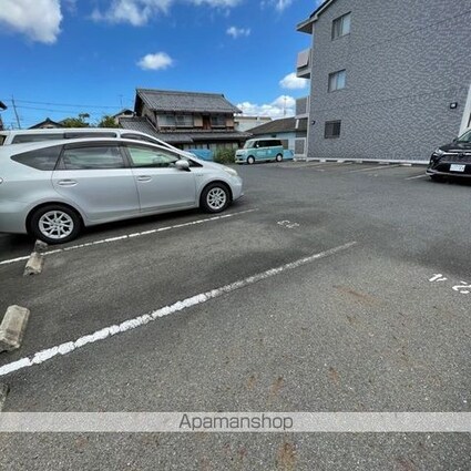 滋賀県草津市川原２丁目[2DK/48.16m2]の駐車場2