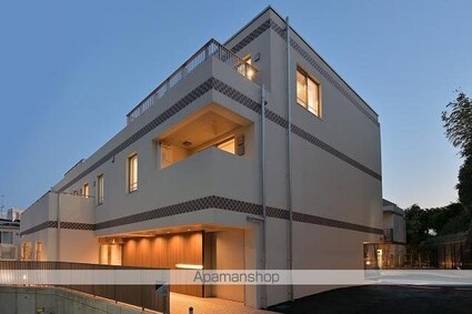 クラリティア横濱反町[3LDK/67.04m2]の外観2