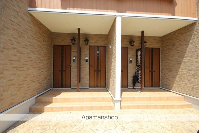 アース ビレッジ Iの玄関写真