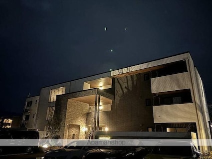 マノワール[1LDK/51.3m2]の外観1