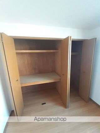 アーバン・スクェアＢ[2DK/49.17m2]の収納