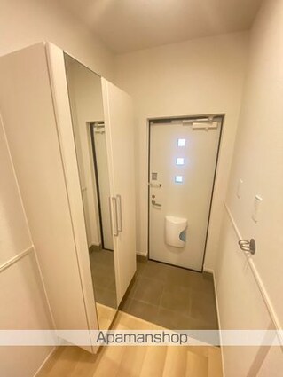 千葉県成田市西三里塚[1LDK/50.01m2]の玄関