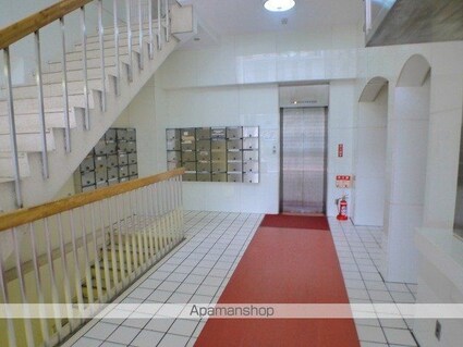 サンハイツ神田キタムラビル[1R/17.4m2]のエントランス1