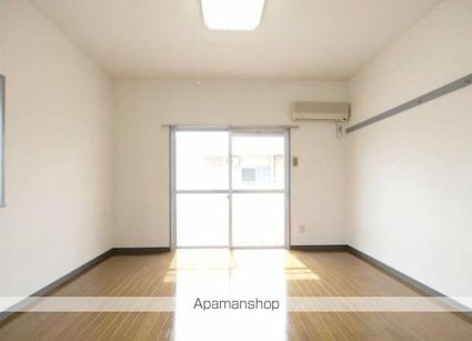 ガーデンハイツ三名弐番館[1DK/31.45m2]のリビング・居間