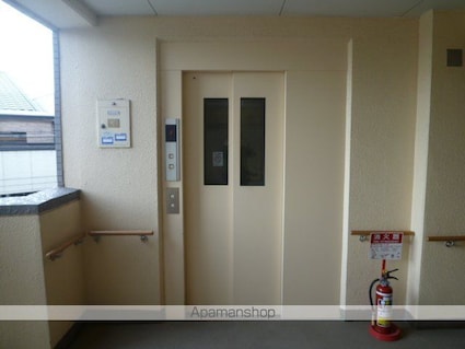 マンショングレース[2LDK/60.5m2]の共用部1
