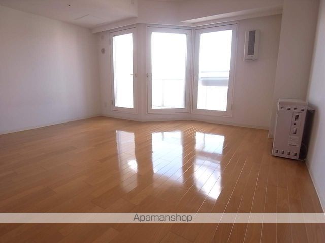 UURコート札幌南三条プレミアタワーの内装写真