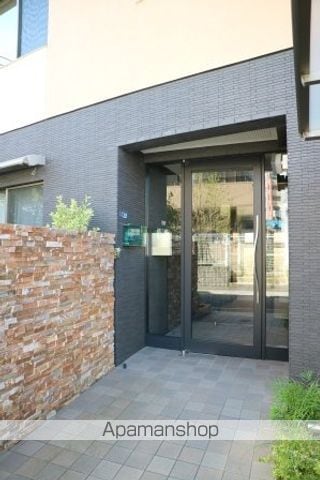 ルミエール星田2番館の玄関写真