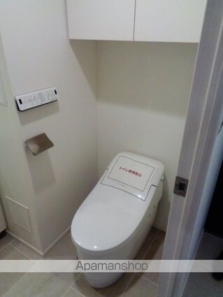 ザ・パークハビオ三軒茶屋テラス[1K/25.48m2]のトイレ