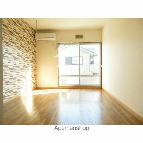 GLANZの内装写真