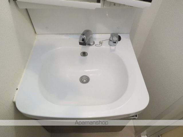 プレサンスジェネ千種内山の内装写真