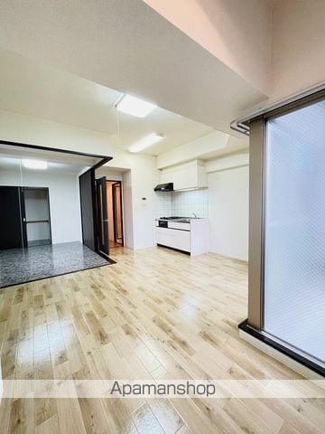 ロア金山の内装写真