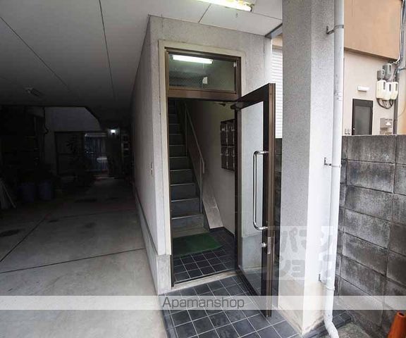 メゾンヨシムラの玄関写真