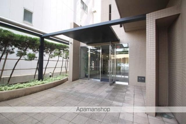 クレストシティ中井町の玄関写真