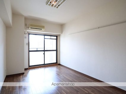 ソレアード関戸[1K/30.9m2]のリビング・居間