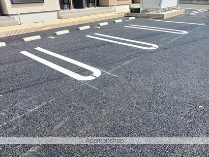 メゾン　プロヴァンス[1LDK/39.17m2]の駐車場