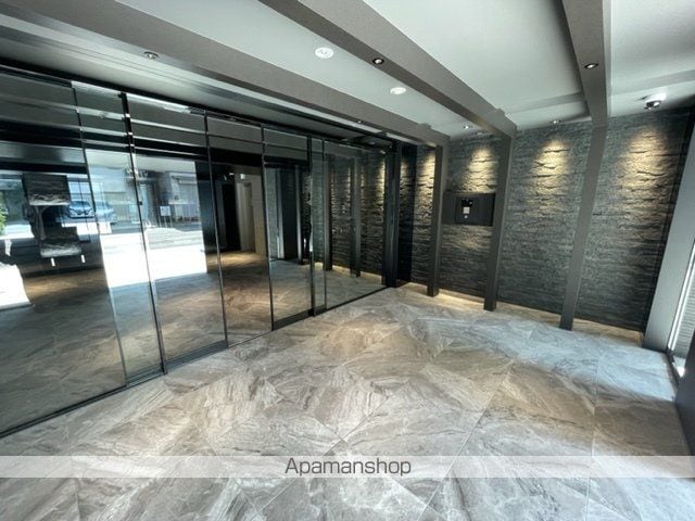 S−RESIDENCE福島ALOVITAの玄関写真
