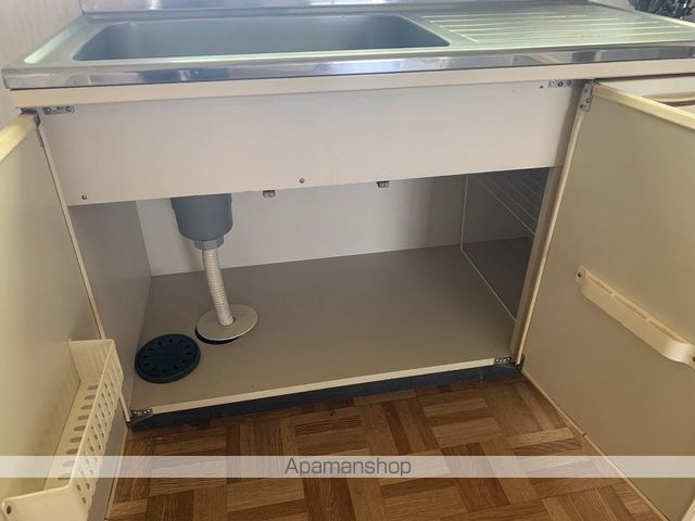 エレガンス堀山下の内装写真