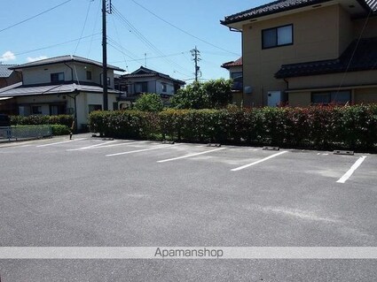 パークビレッジいいだＢ[2K/38.83m2]の駐車場4