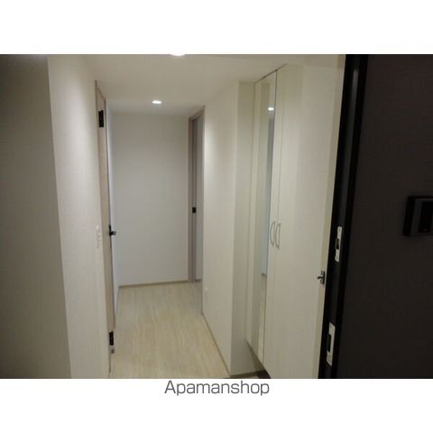8 3W2 HACHI SANWESTNYの内装写真