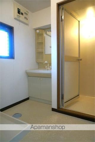 RAFFINE泉の内装写真