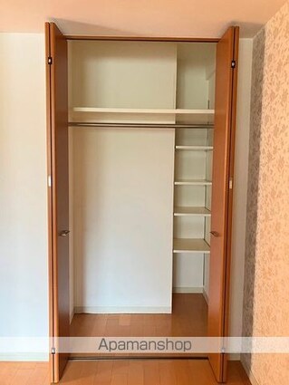 コスモプレイス町屋[3LDK/78.08m2]の収納