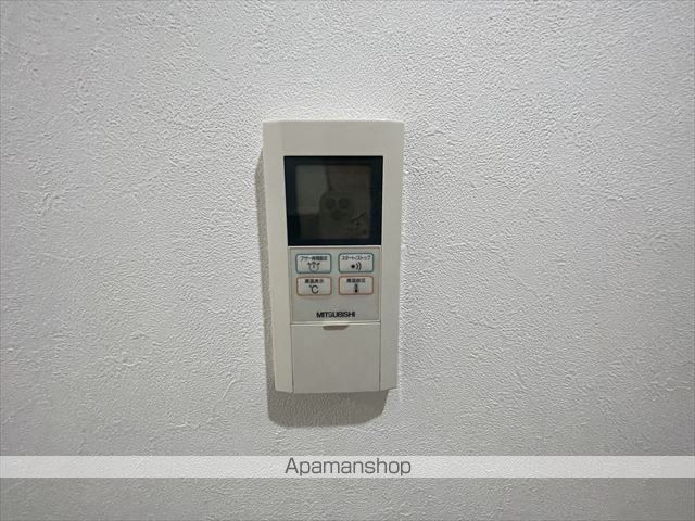 ミールズ江坂の内装写真