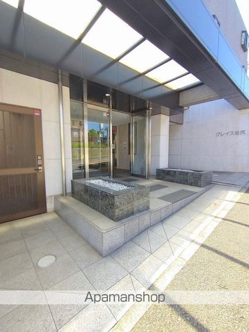 グレイス池尻の玄関写真