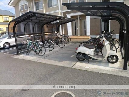 愛媛県松山市森松町[1LDK/44.9m2]の共用部1