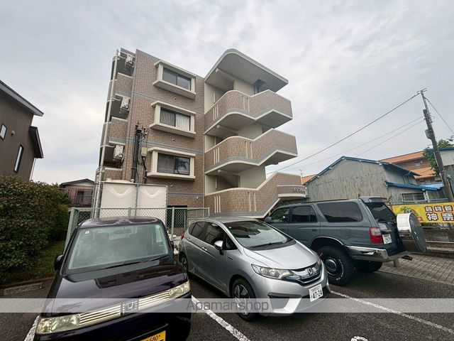 メゾン榎木町の外観写真