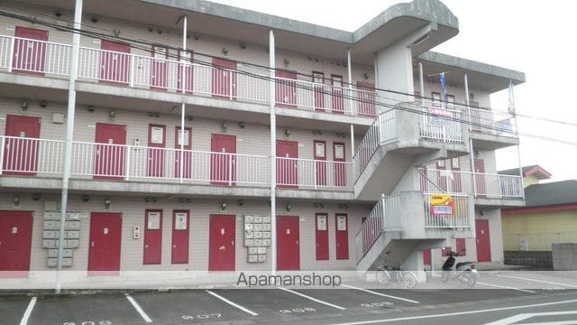 コーポレーション華の外観写真