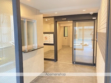 西田マンション[1K/25.92m2]のエントランス