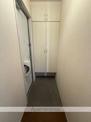 サニーヒル[2LDK/62.1m2]の玄関