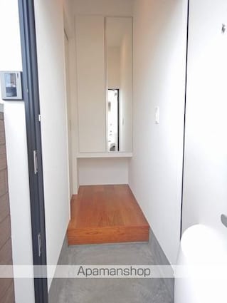 ピース・シリウス　Ｂ棟[1LDK/37.54m2]の玄関