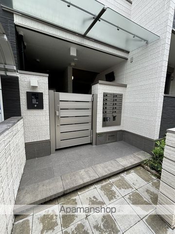 LEVERTKUROSAKICHOの玄関写真