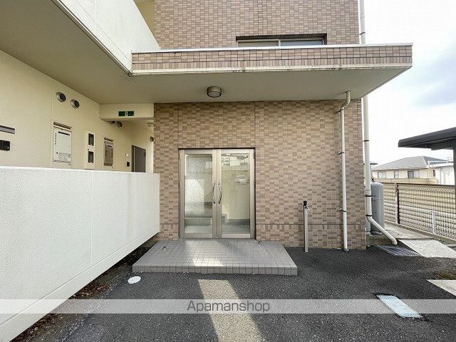 イーストヒルの外観写真