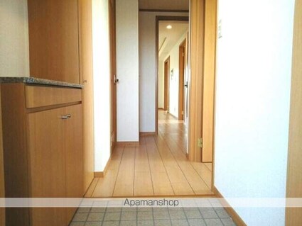 和歌山県和歌山市紀三井寺[3LDK/70.57m2]の玄関