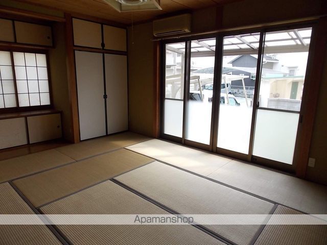 名鉄犬山線 扶桑駅 徒歩12分 2階建 築46年の内装写真