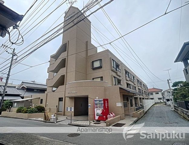 ネオハイツ南松山の外観写真