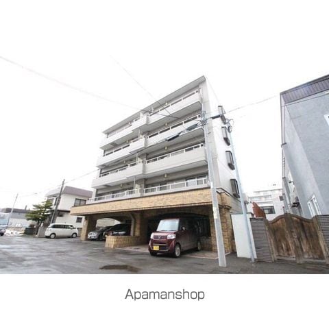 ロワイヤルハイム山鼻の内装写真