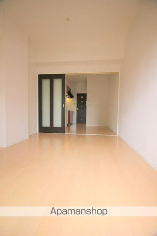 フロンティアタワー九条IIIの内装写真