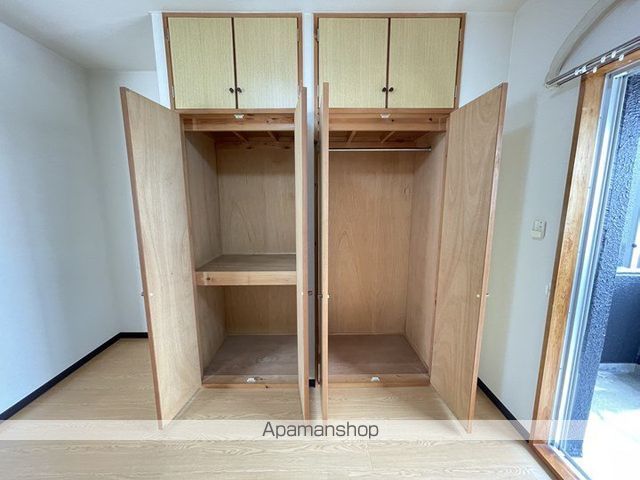 コスモハイツ高須2の内装写真
